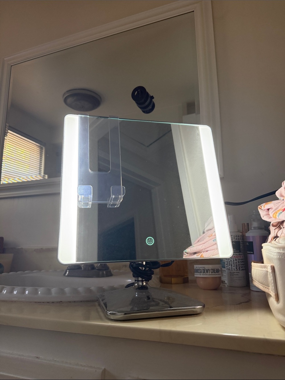 Conair 13.5 in. x 15.3 in. Tabletop Social Media Makeup Mirror with LED Lighting - Picture 9 of 9